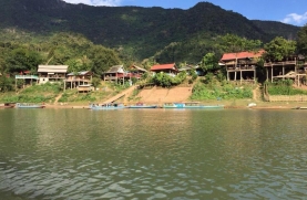 Lattanavongsa guesthouse and Bungalows