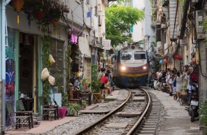 Découverte De La Rue Du Train à Hanoï : Un Lieu à Ne Pas Manquer