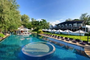 Twin Lotus Resort & Spa