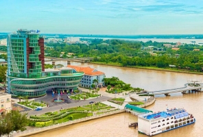 Ninh Kieu Riverside Hotel