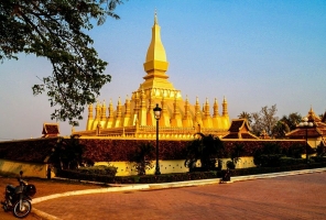 Laos tour 10 days The Ethnic groups