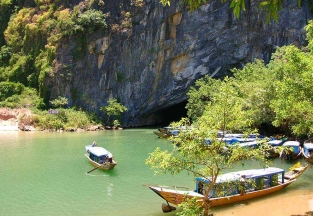 Immersion dans les grottes Phong Nha