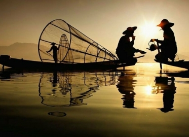 Visit Inle Lake: Top 5 Best Things To Do & See