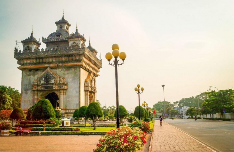 Tour De Ville De Vientiane