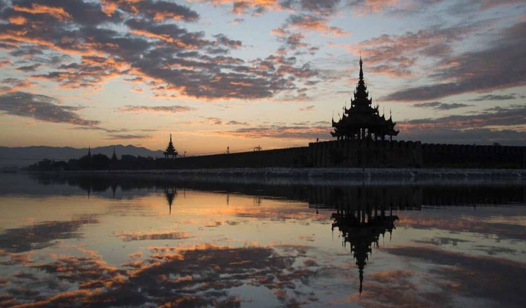 Visit Mandalay: Top 8 Best Things To Do 