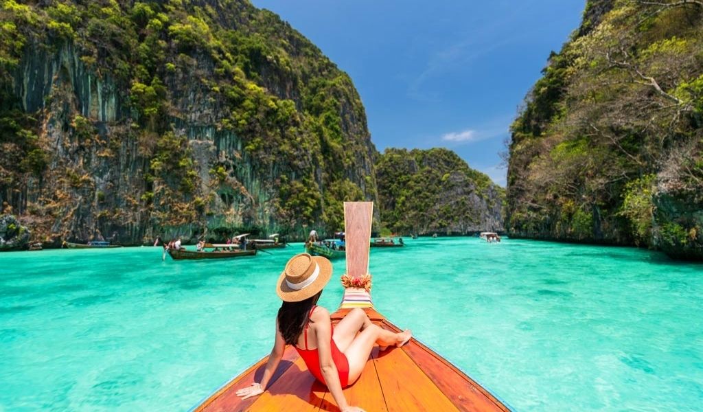 Visit Koh Phi Phi: Top 5 Fascinating Things To Do & See