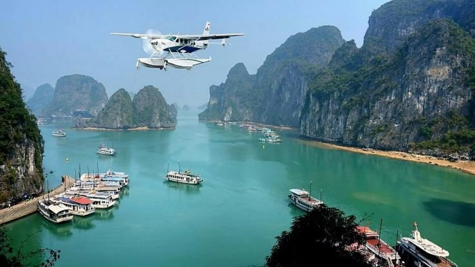Exceptionnel Baie D'Halong En Hydravion
