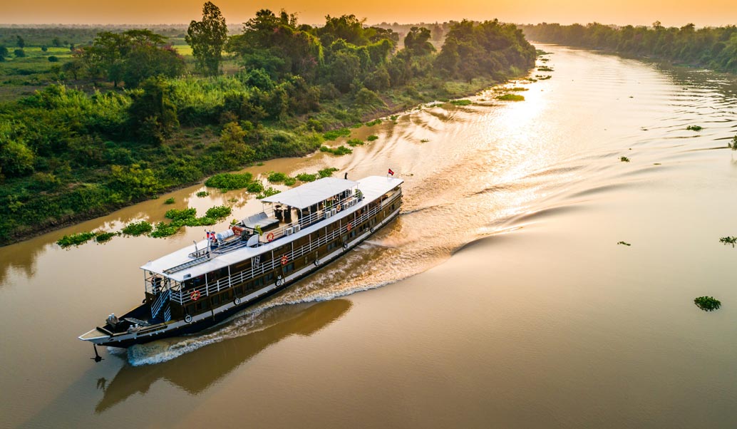 Cruise on the Toum Tiou II