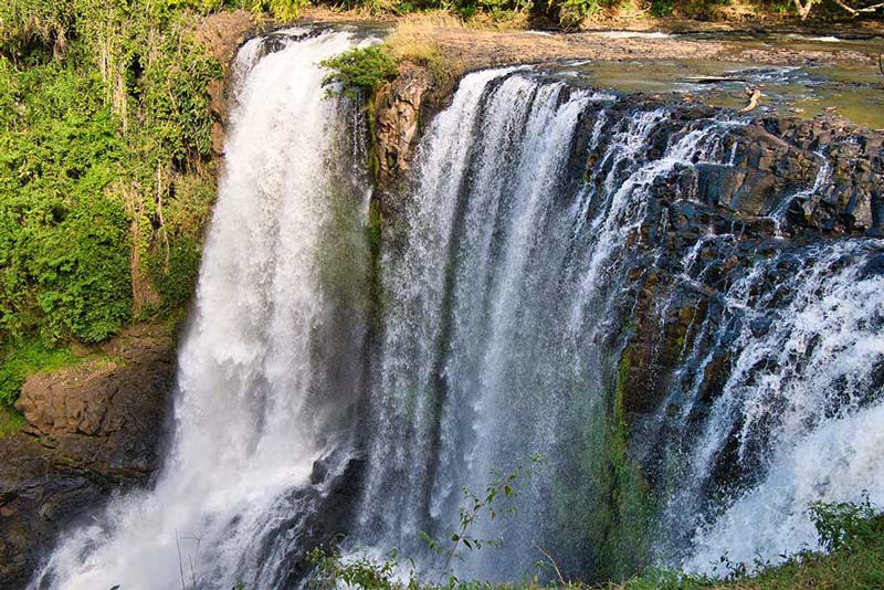 Bousra waterfall