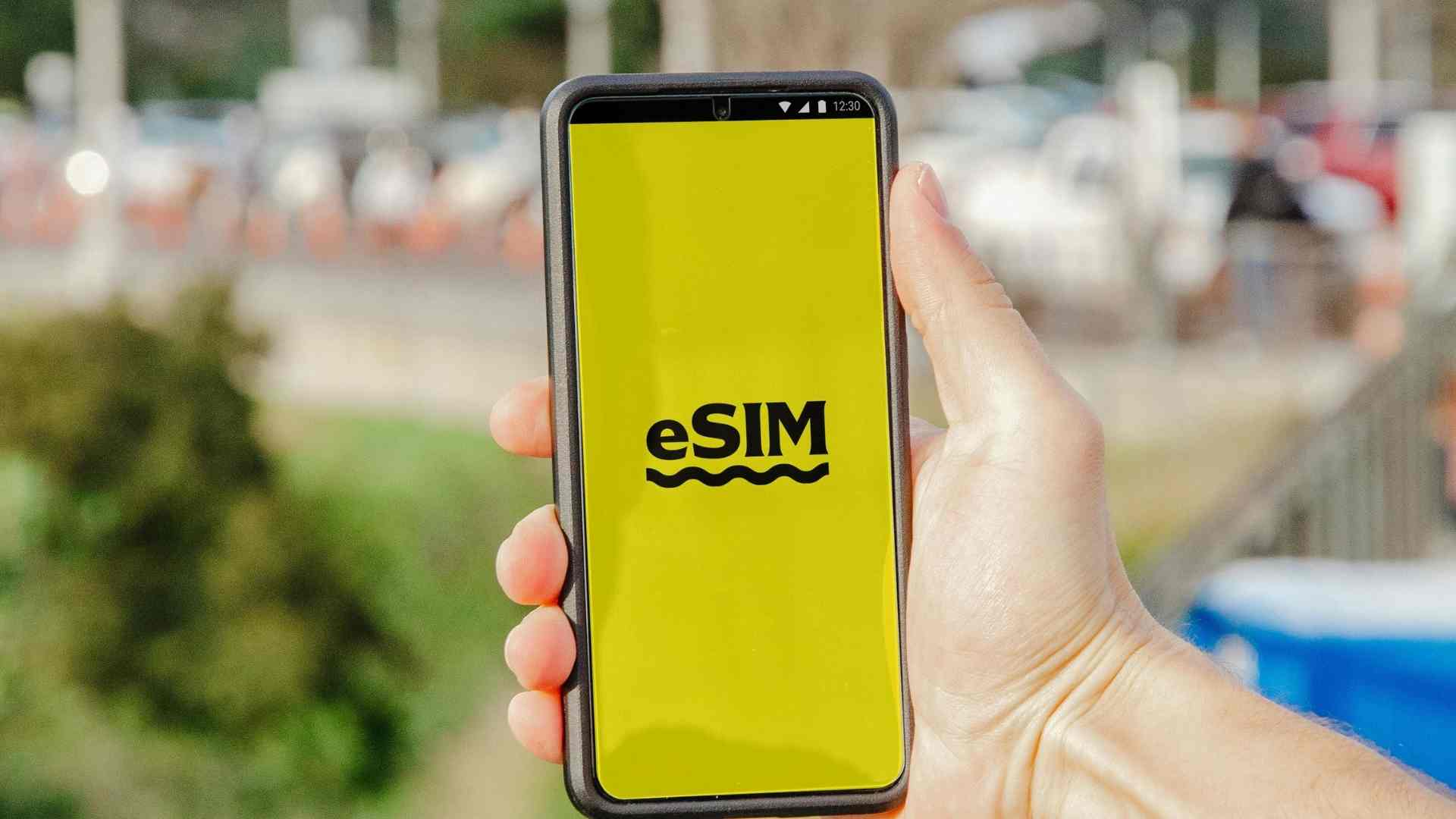 eSIM