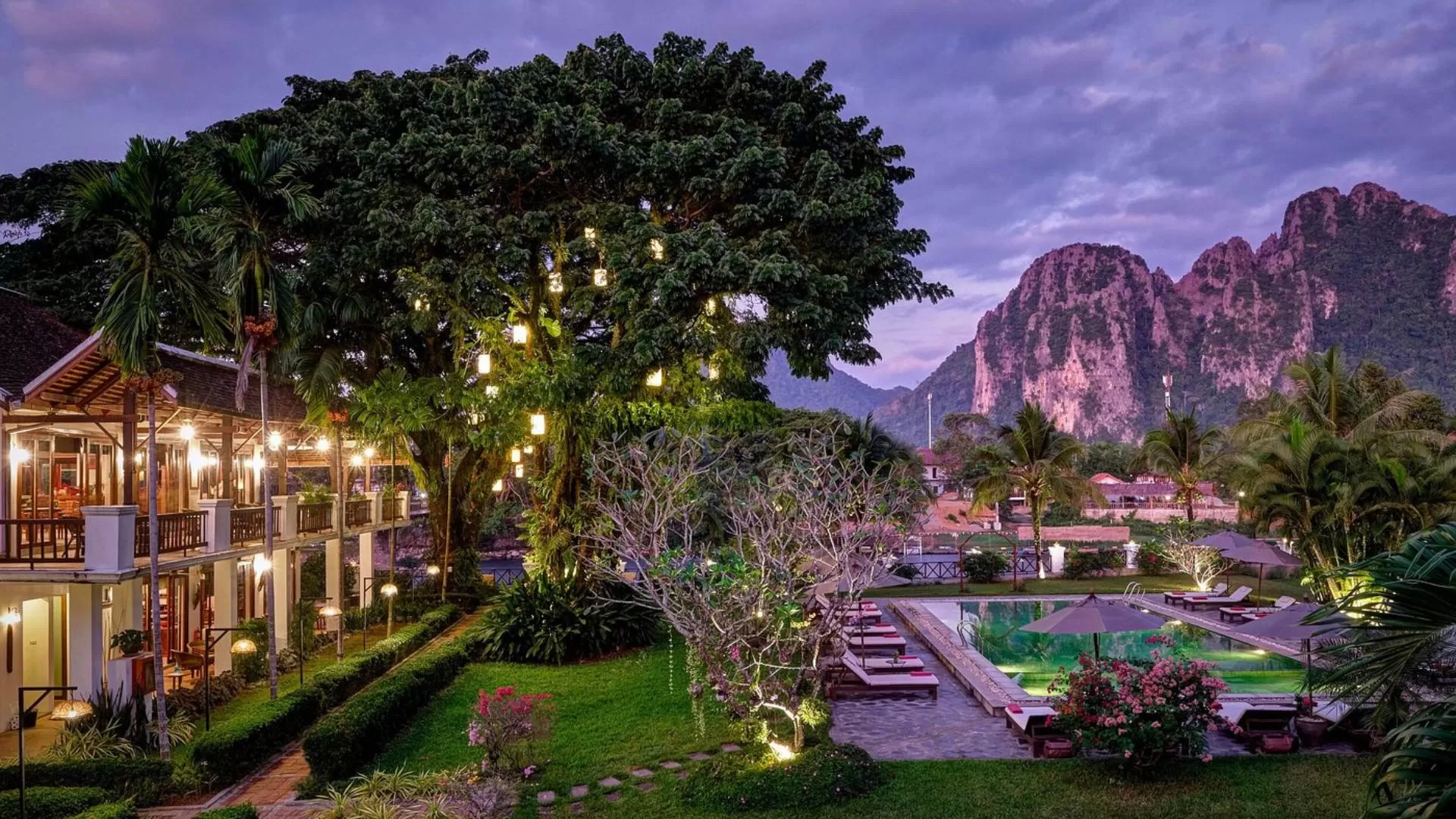 Riverside Boutique Resort Vang Vieng