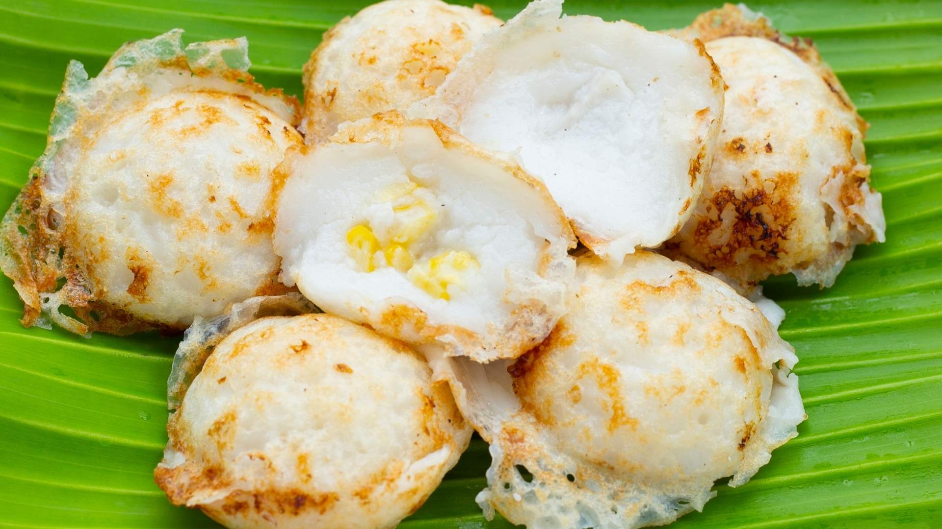 Khao Nom Krok - Laos coconut cakes