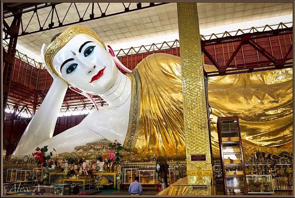 Temple du Bouddha Chaukhtatgyi