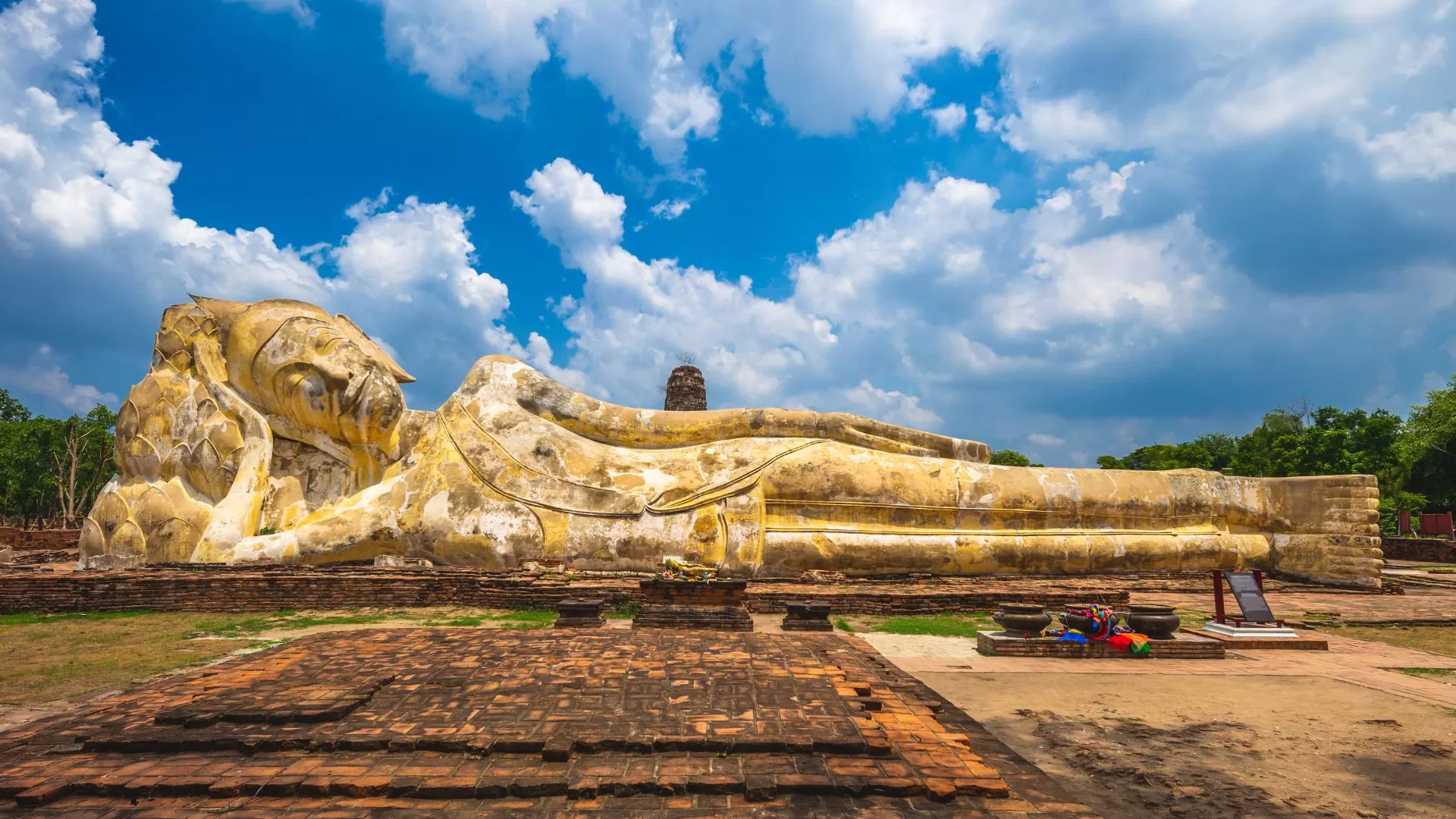 Wat Lokayasutharam