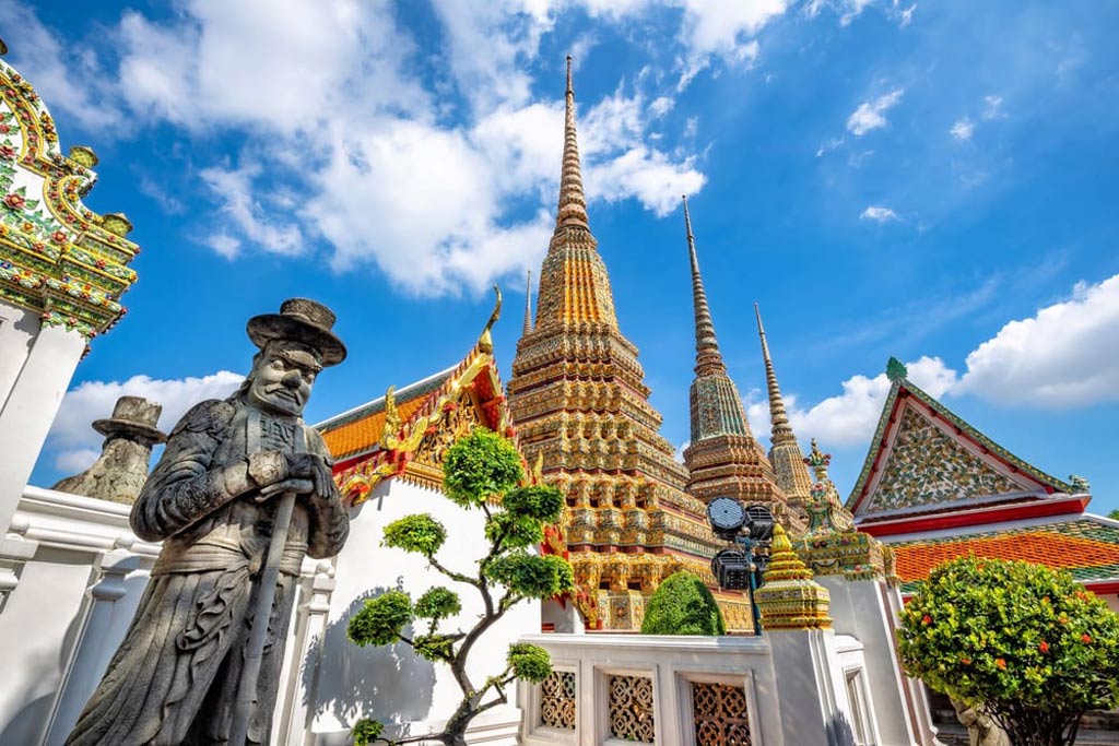 Wat Pho (Temple of the Reclining Buddha)