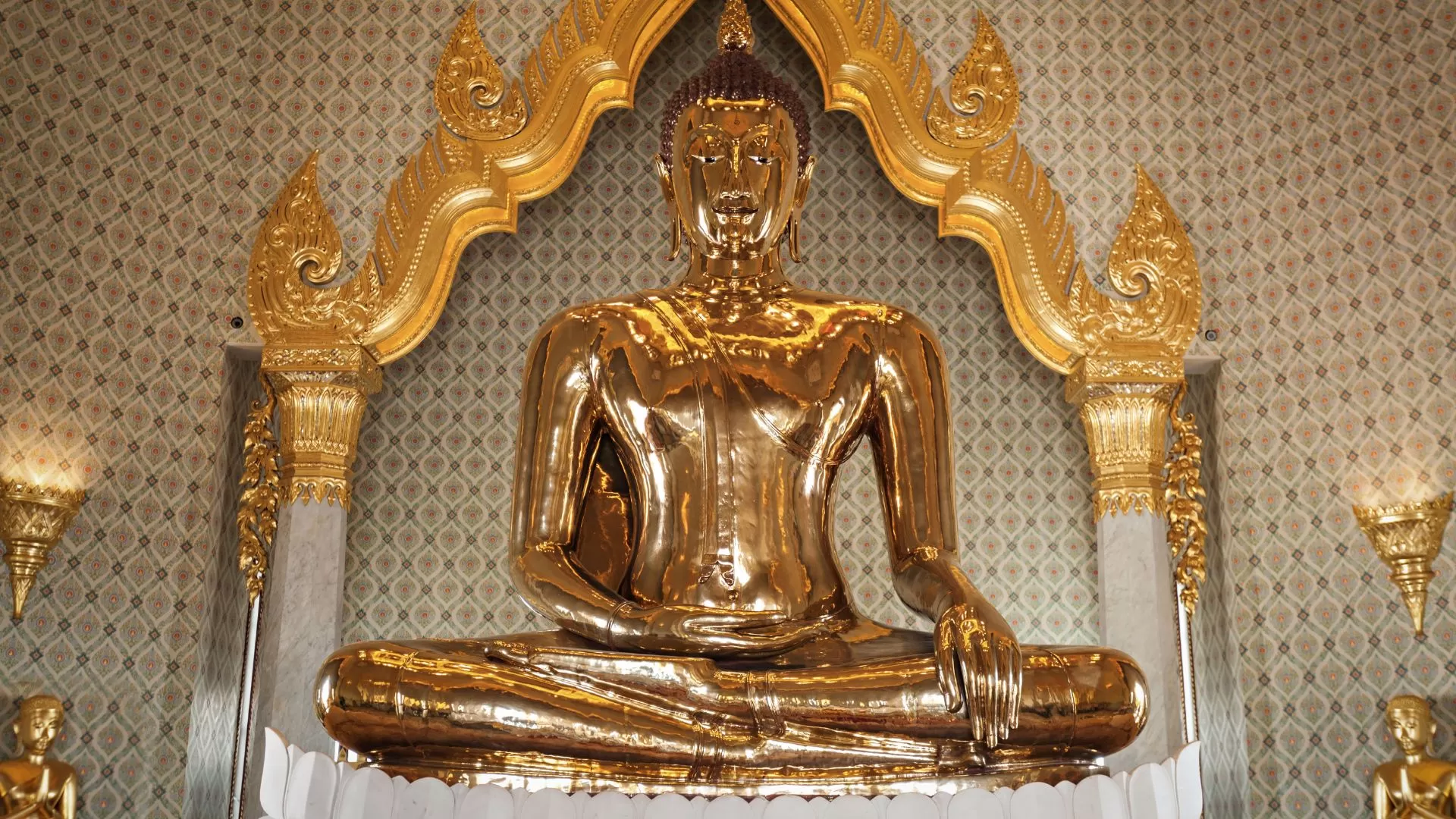 La statue de Bouddha en or massif à Wat Traimit