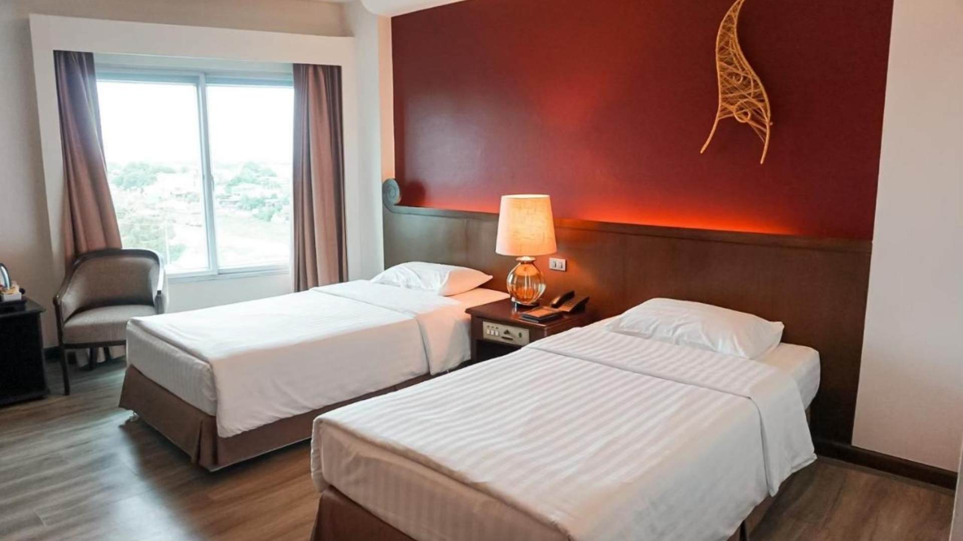 Krungsri River hotel