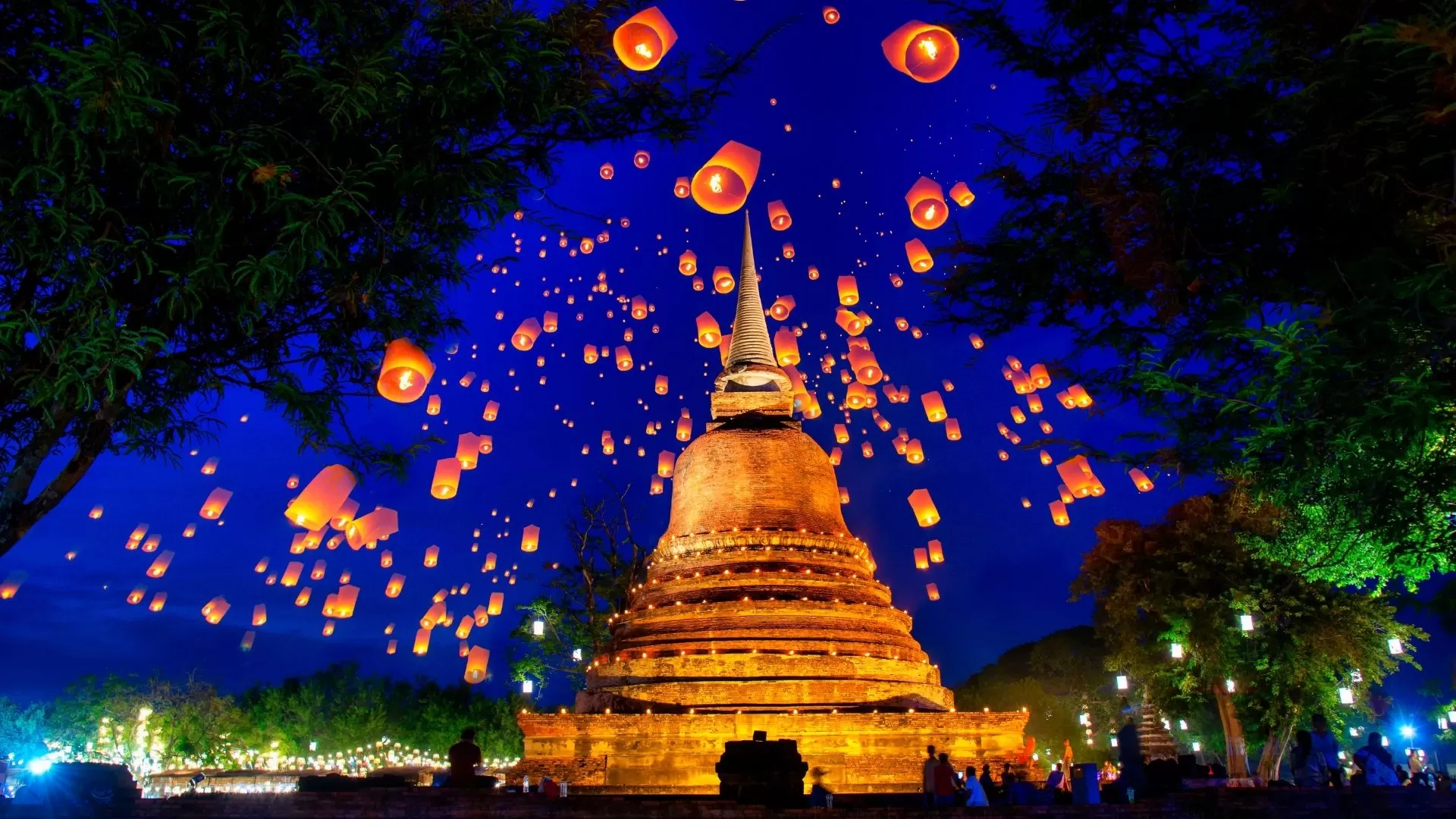 Wat Mahathat dans festival Loy Krathong