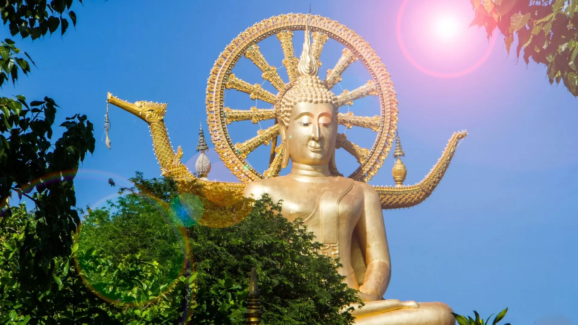 Big Buddha Temple (Wat Phra Yai)