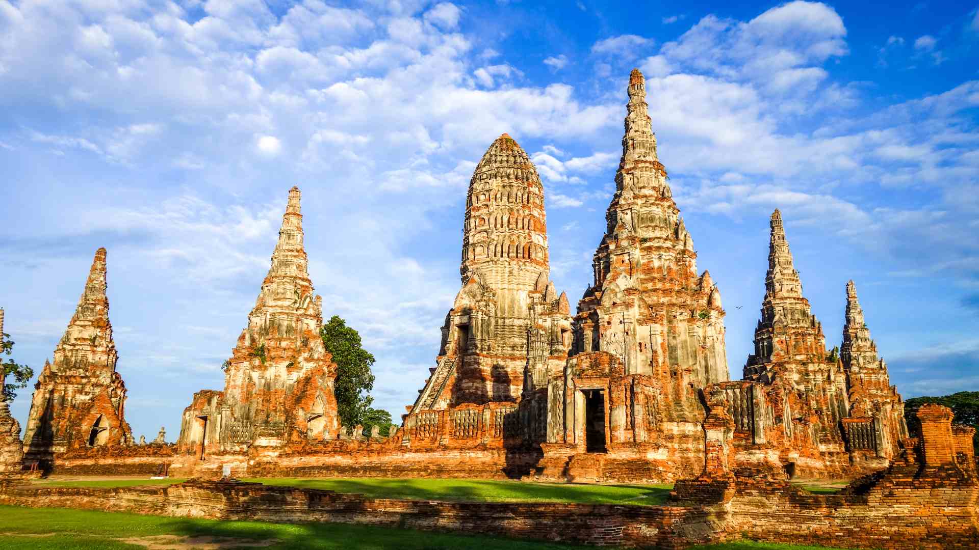 Wat Chaiwatthanaram Temple