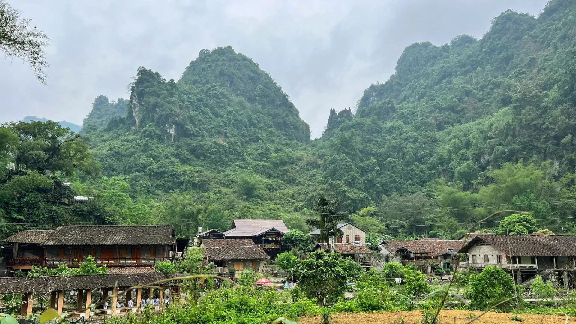 Village de pierre de Khuoi Ky 