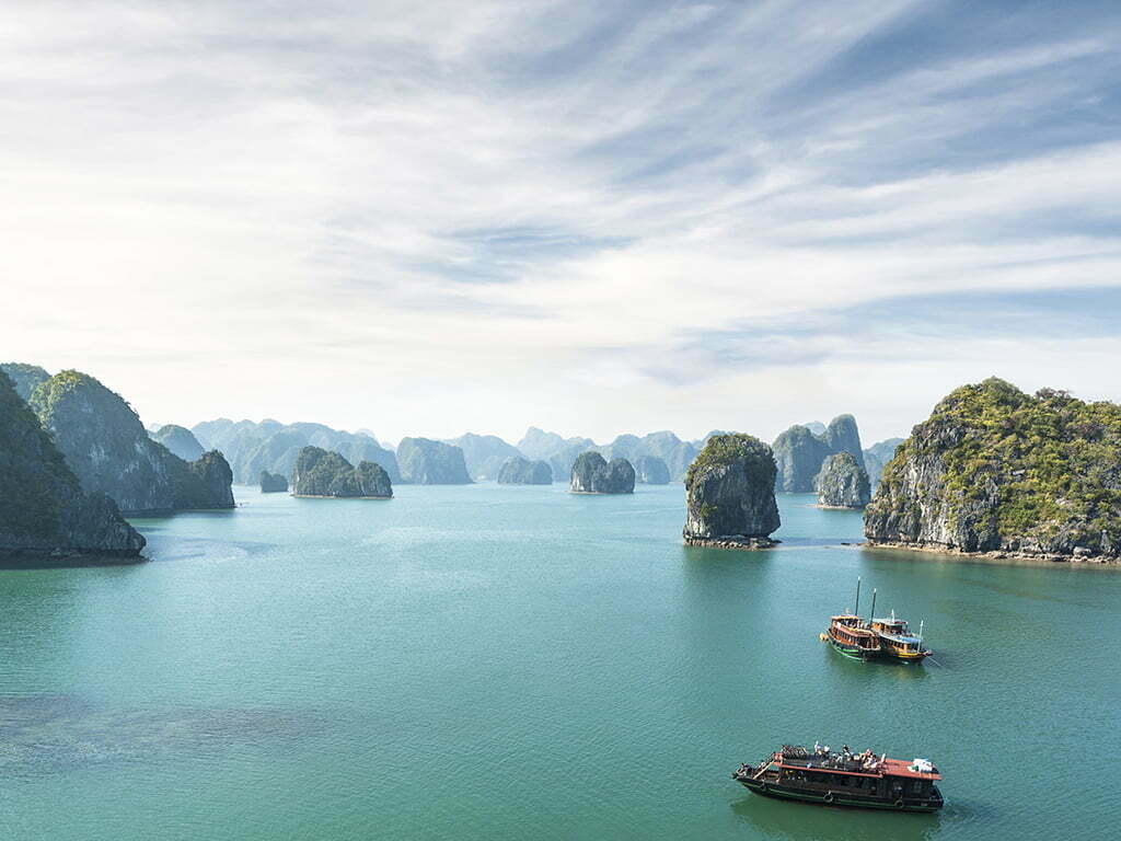 Bai Tu Long Bay