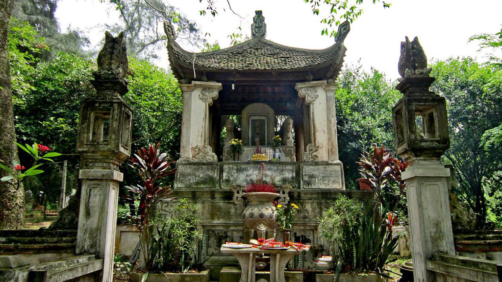 Le mausolée et le temple de Ngo Quyen