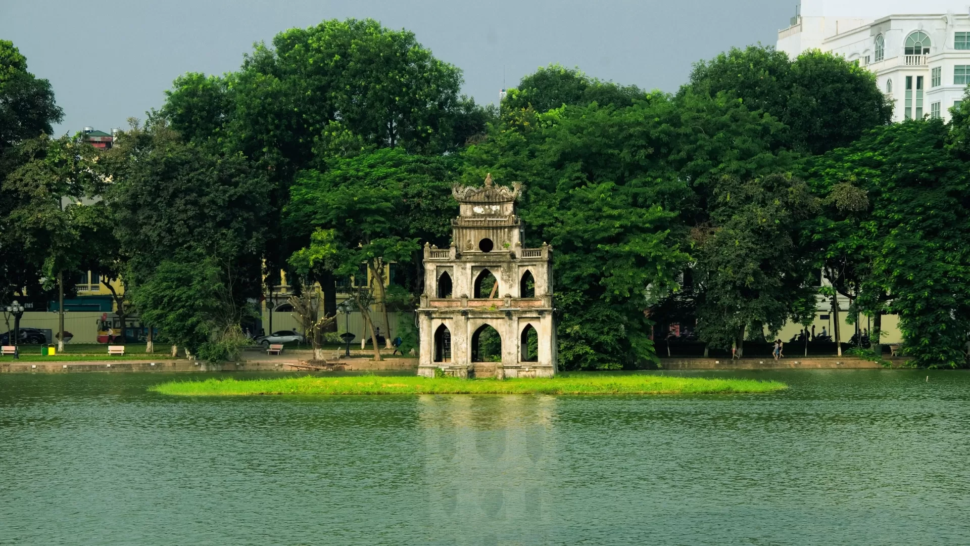 Le lac de l’épée restituée