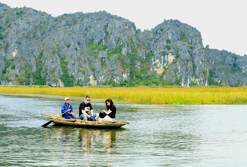 Promenade en barque à Tam Coc et Trang An