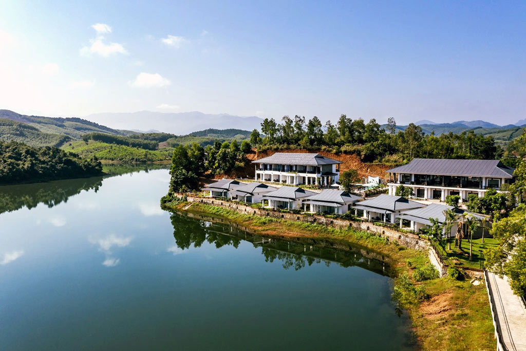 Phong Nha Lake House Hotel & Resort