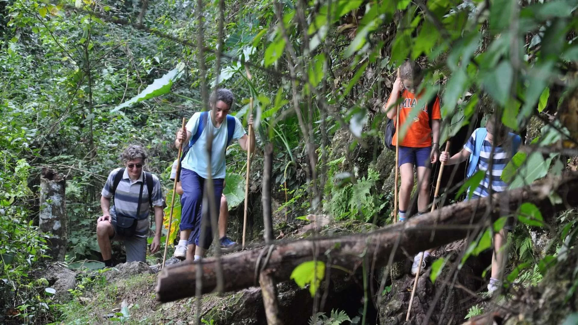 Trekking in Ba Be National Park