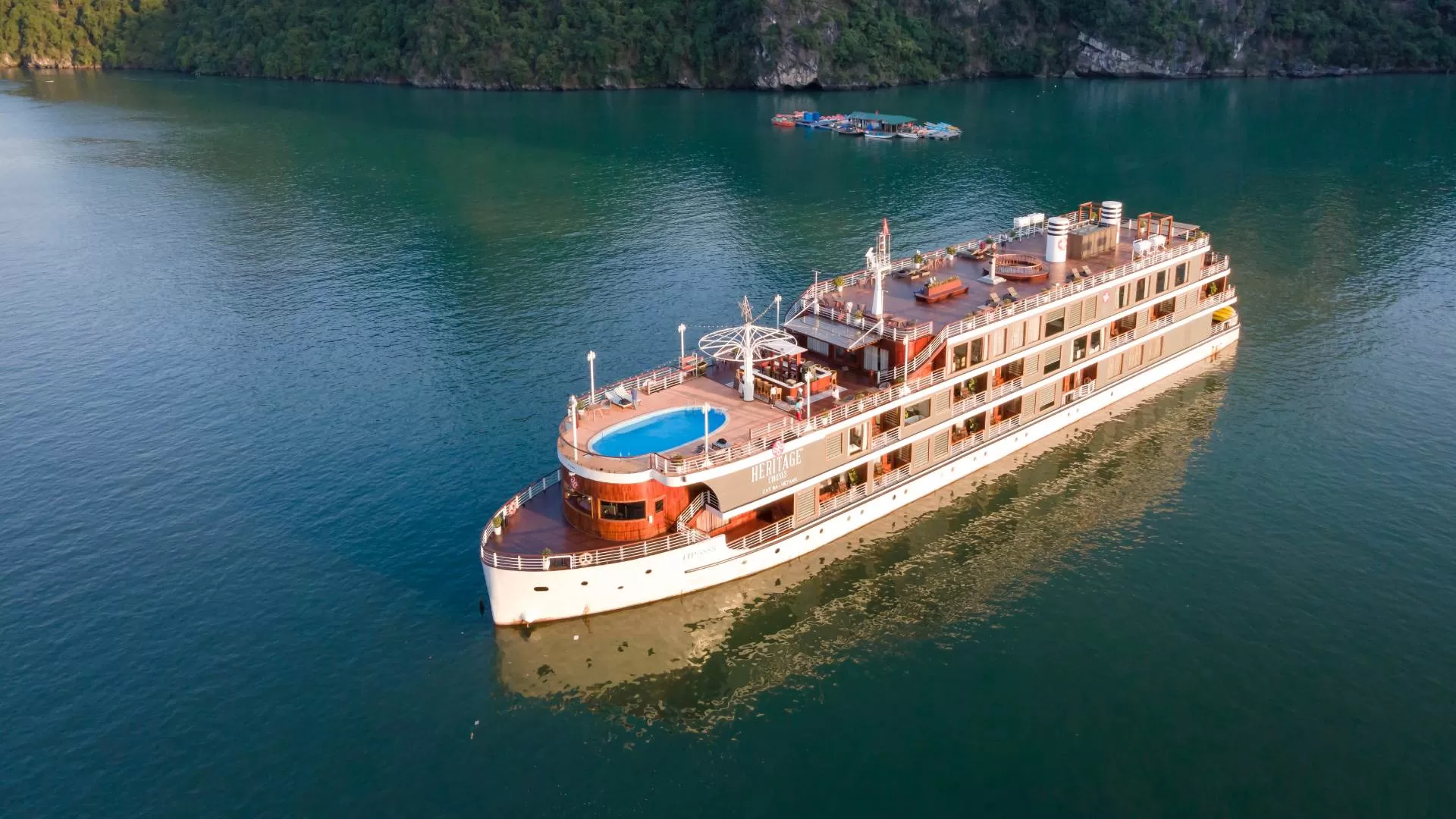 Croisière dans la baie d’Halong