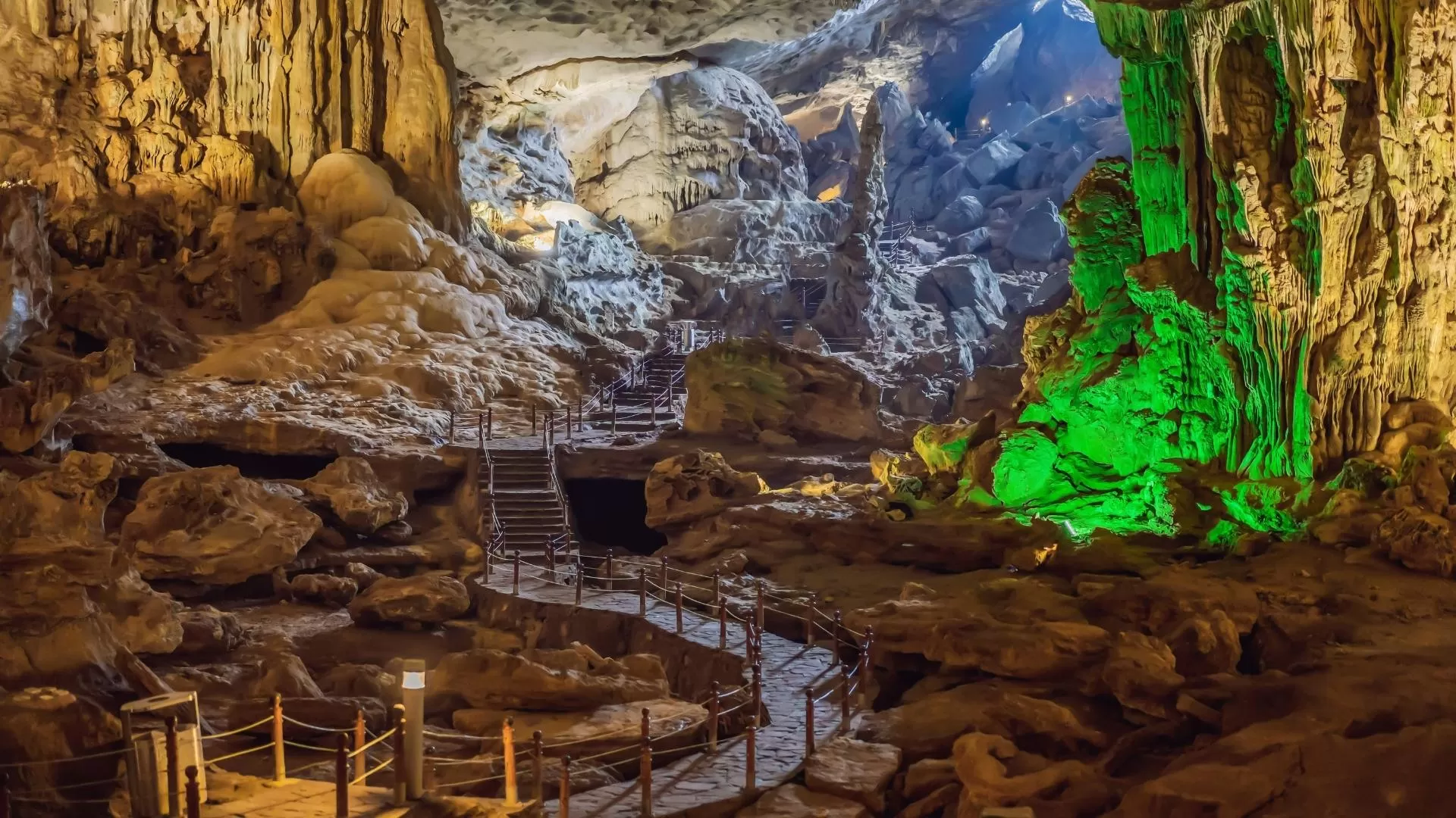 Sung Sot cave