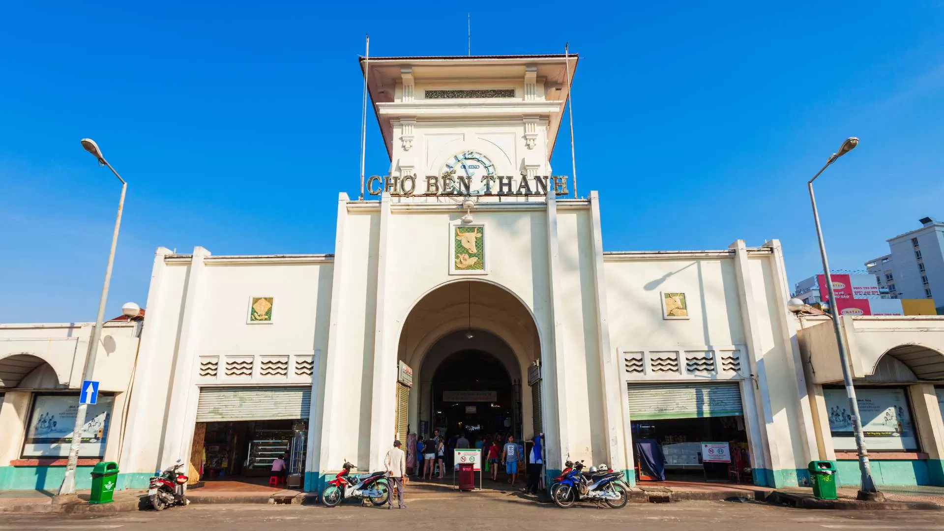 Ben Thanh market