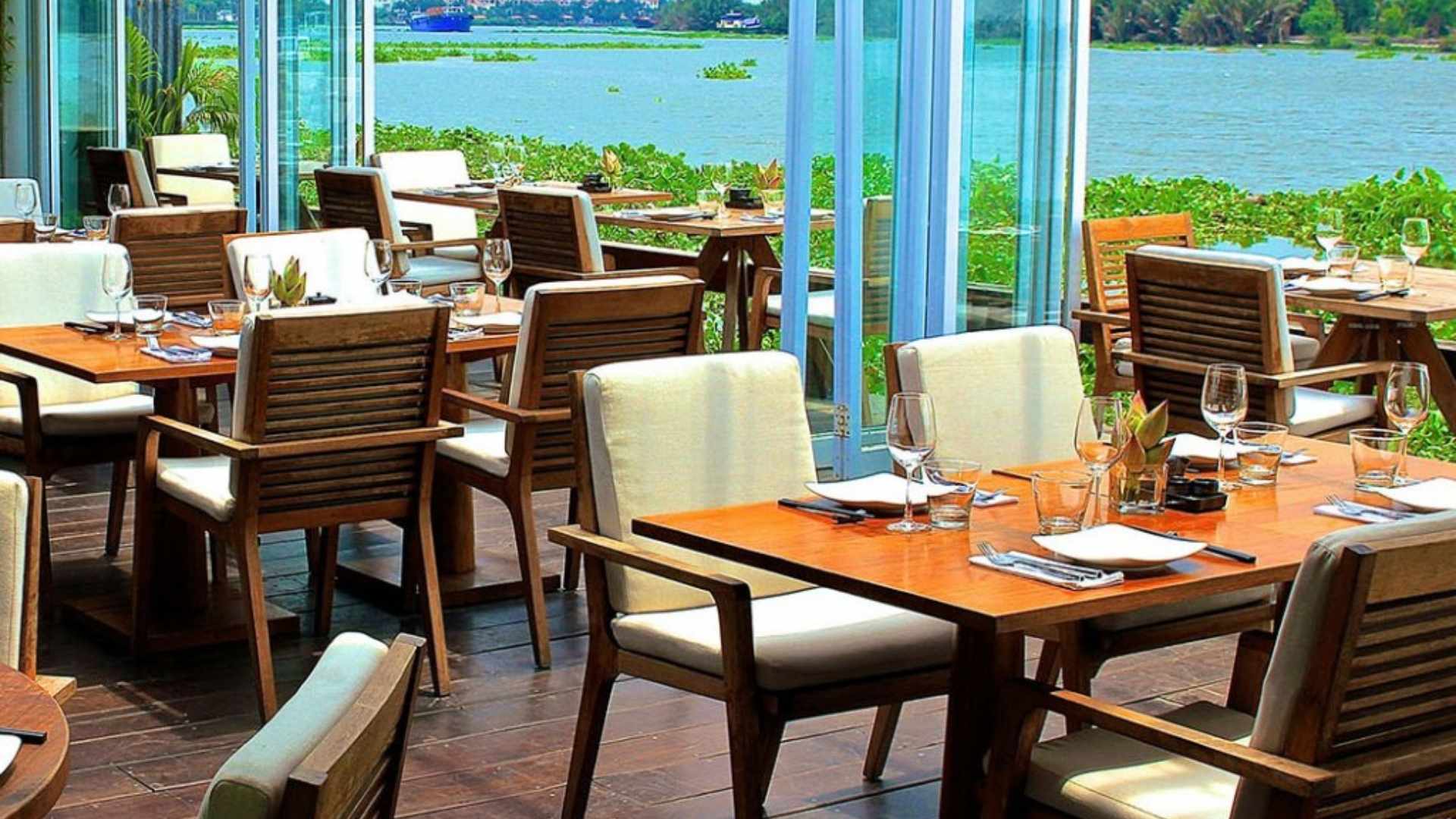 Deck Saigon