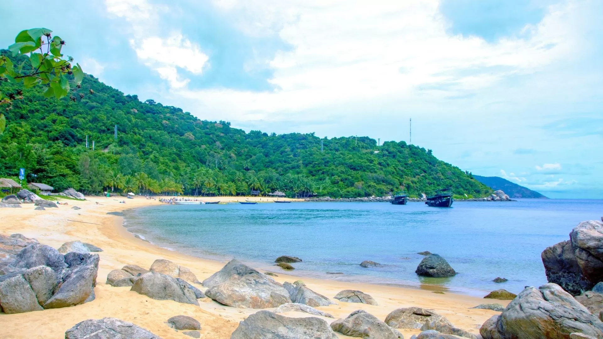 Cu Lao Cham is a peaceful island 