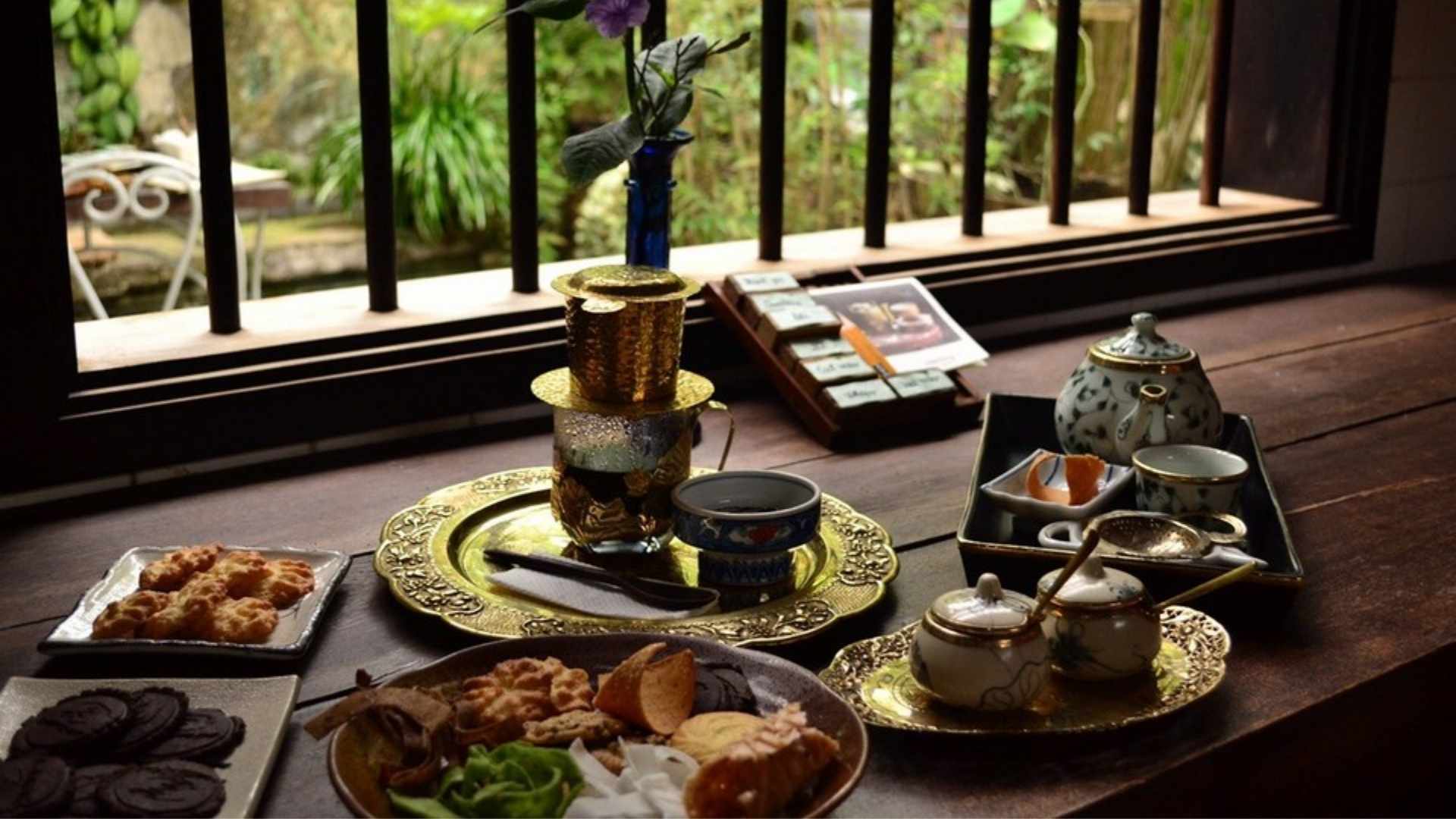 Reaching Out teahouse