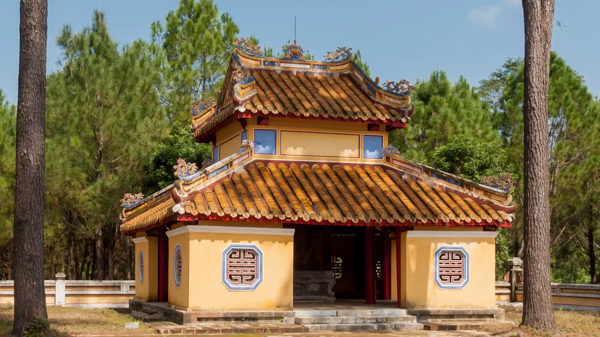 Tombeau de Gia Long