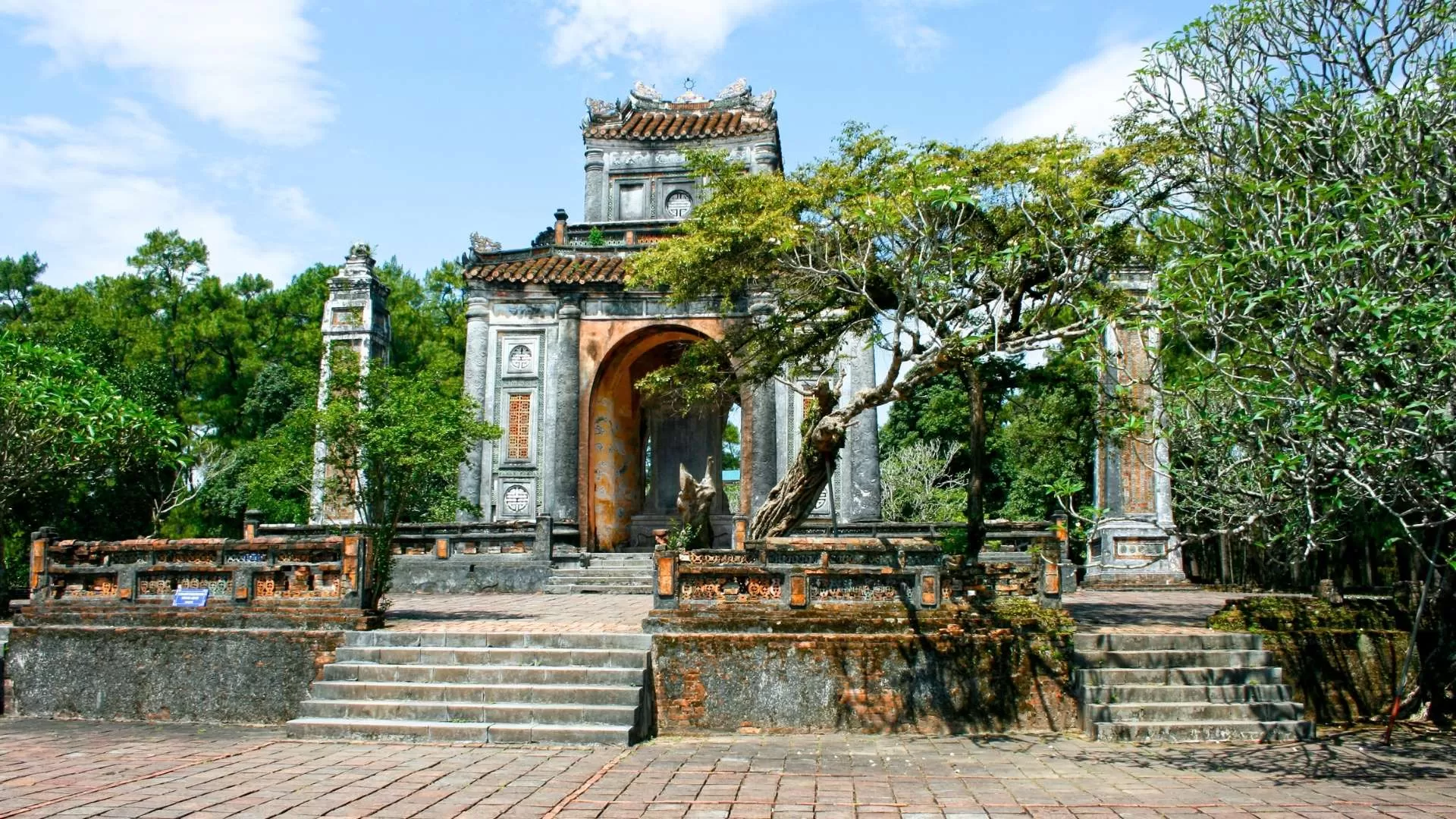 Tu Duc tomb