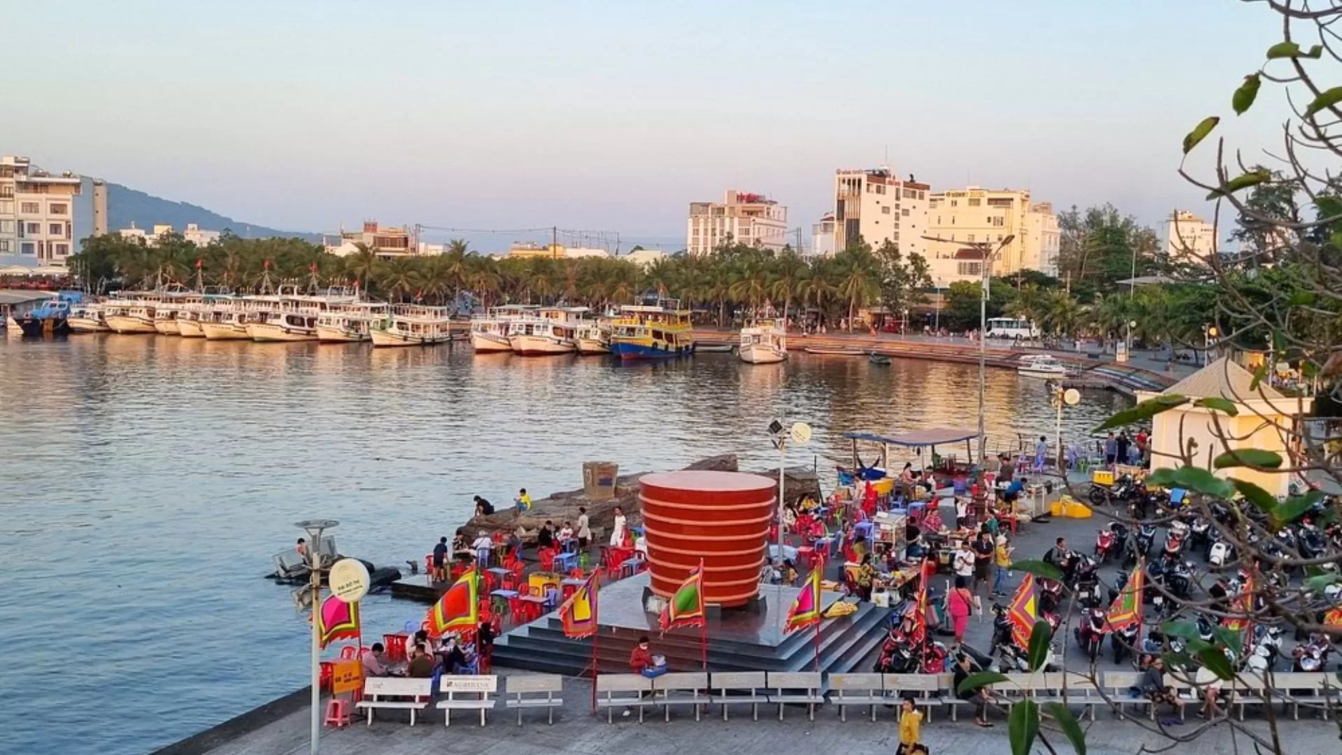 Dinh Cau Festival
