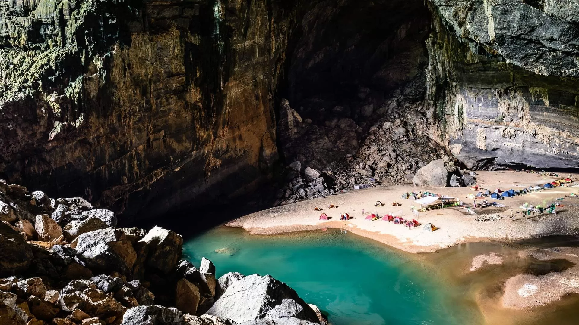Hang En Cave