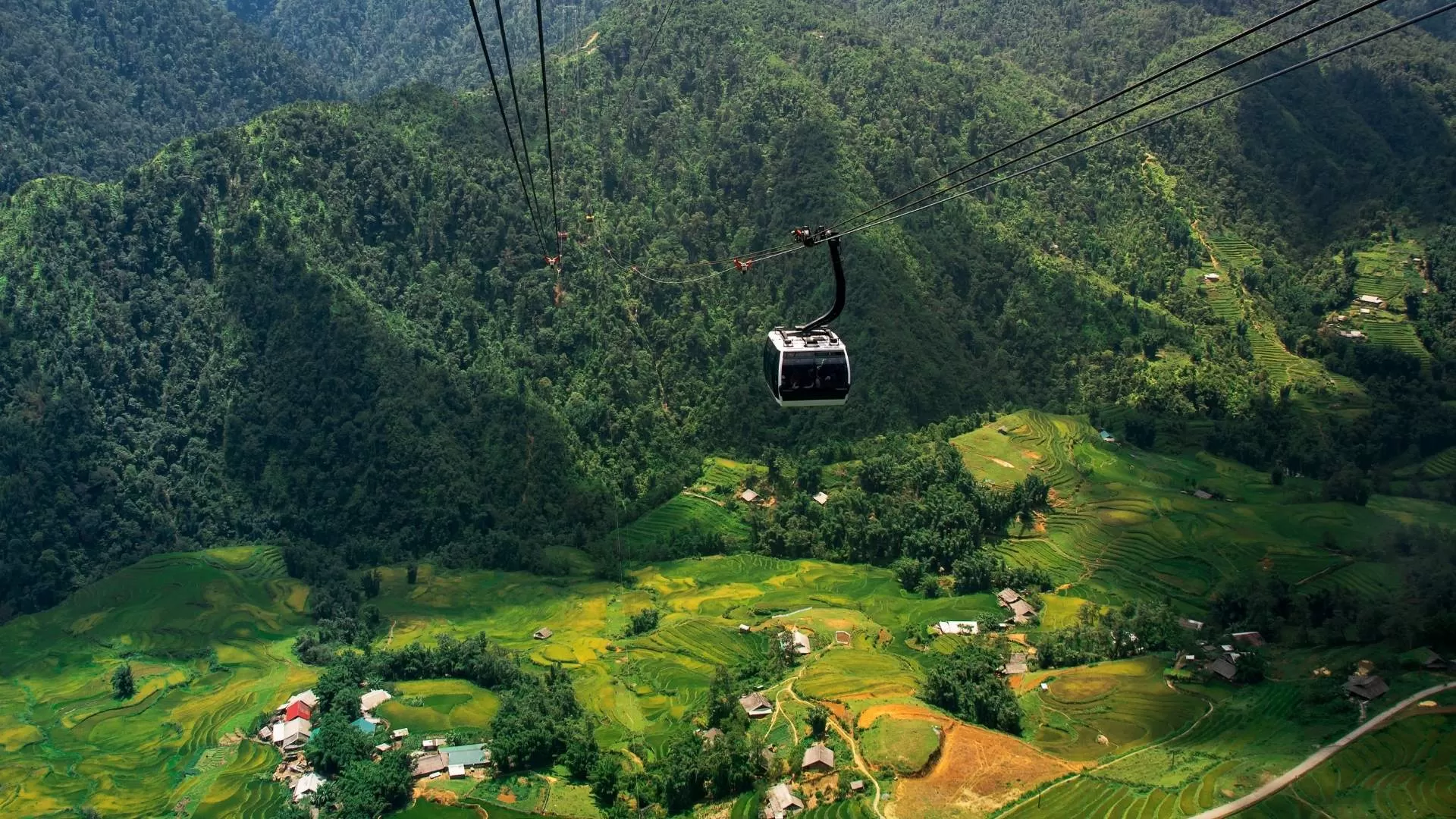 Fansipan cable car