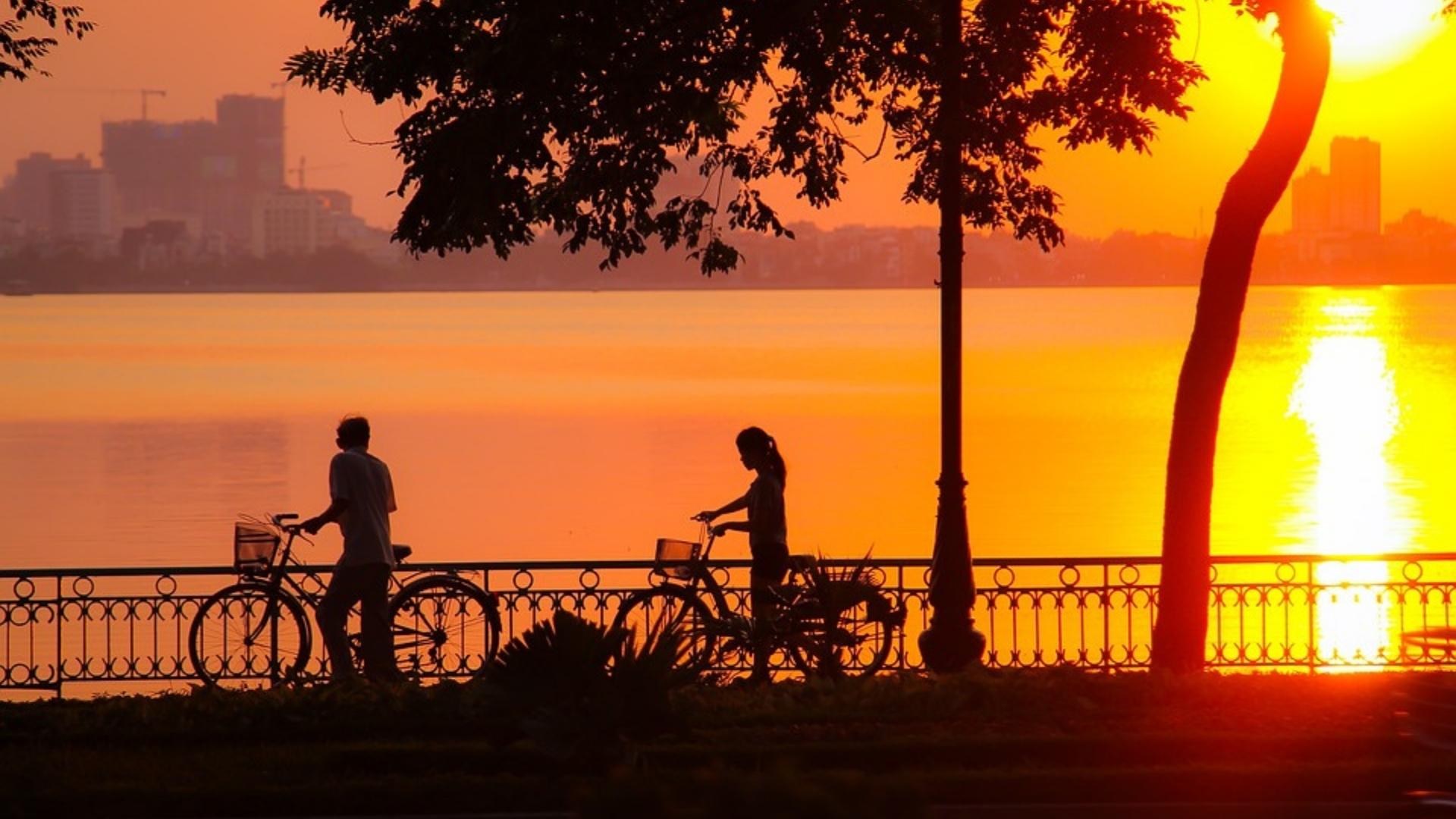 Sunset at West Lake