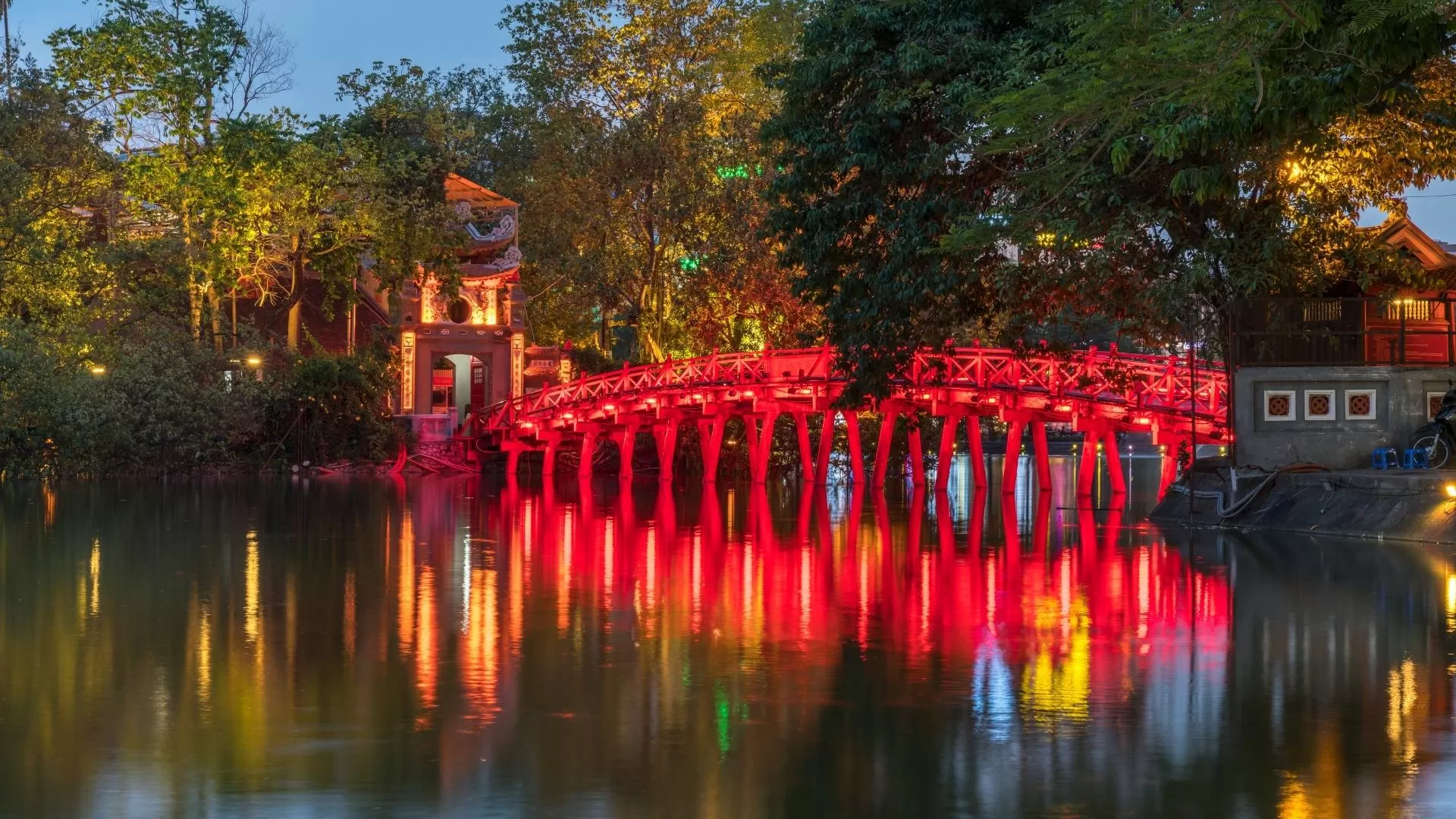 The Huc bridge