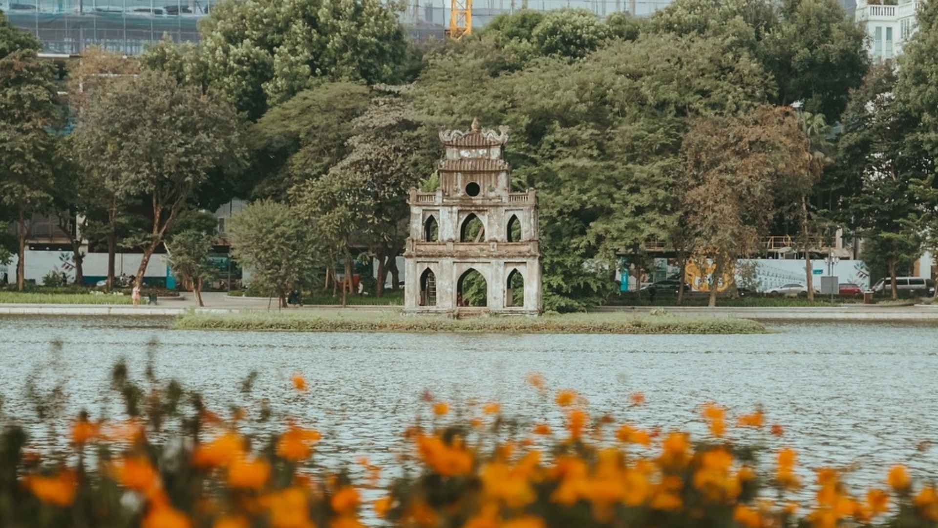 Hoan Kiem Lake