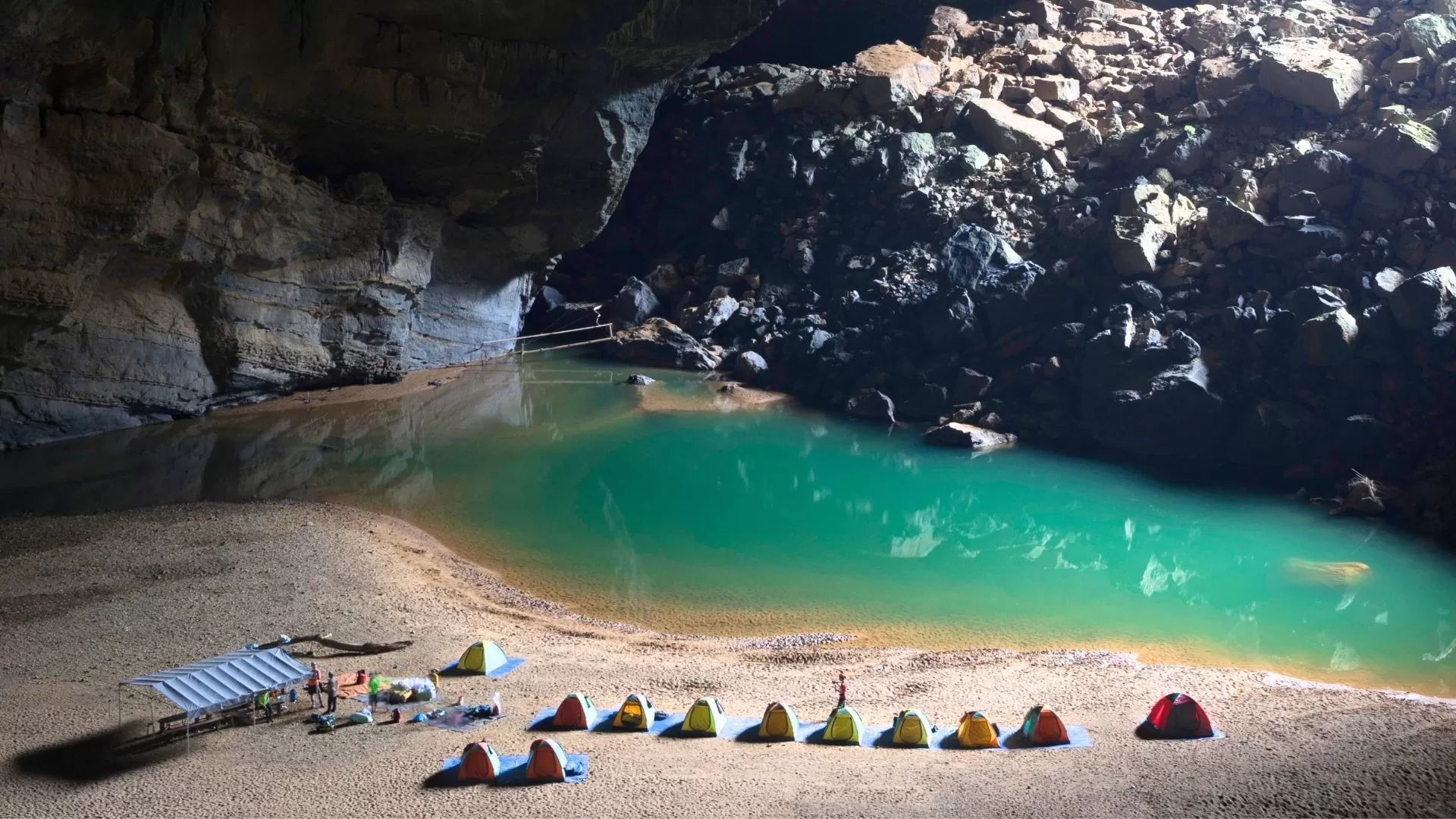 Son Doong cave - The largest cave in the world