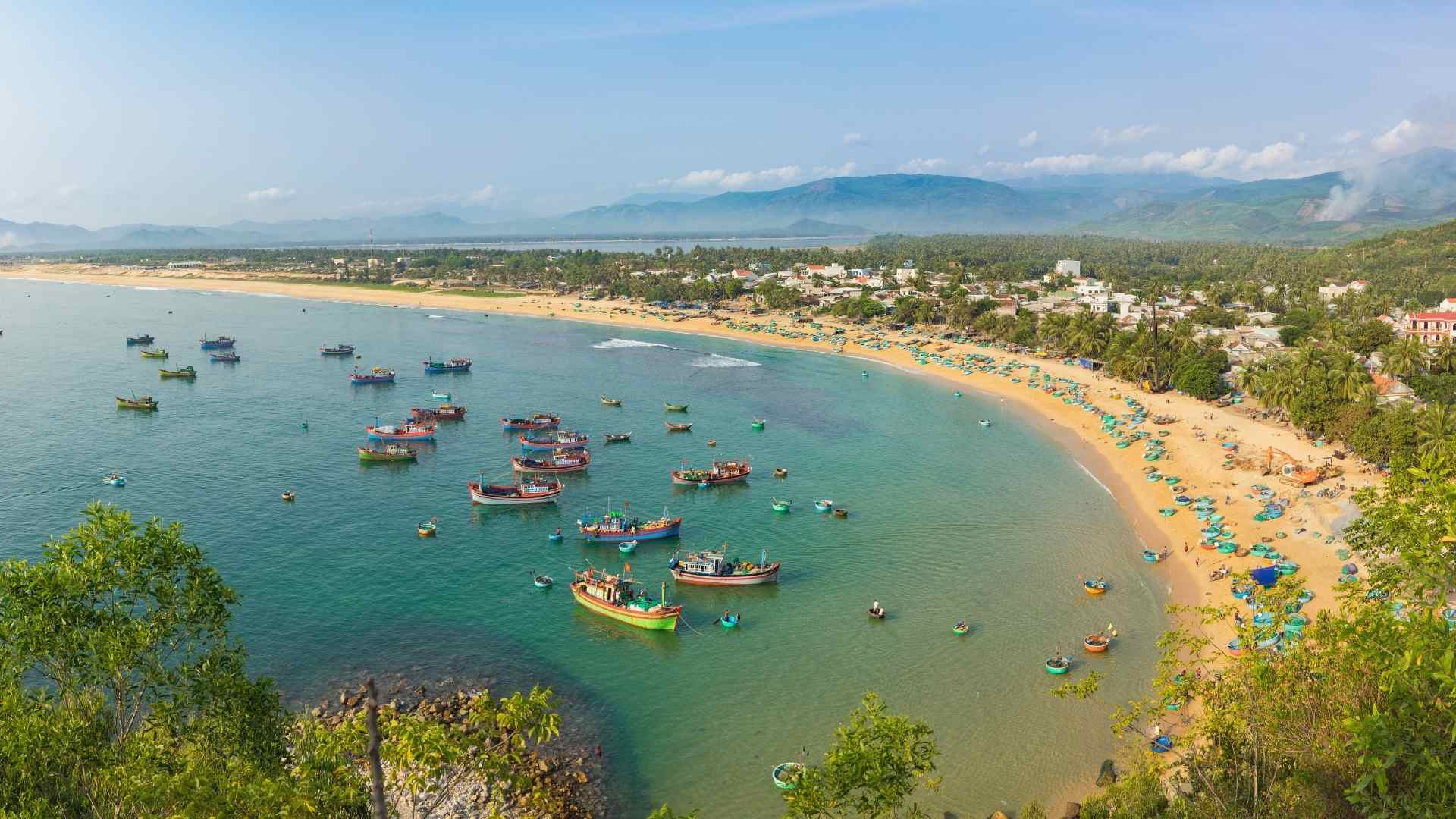 Quy Nhon beach 