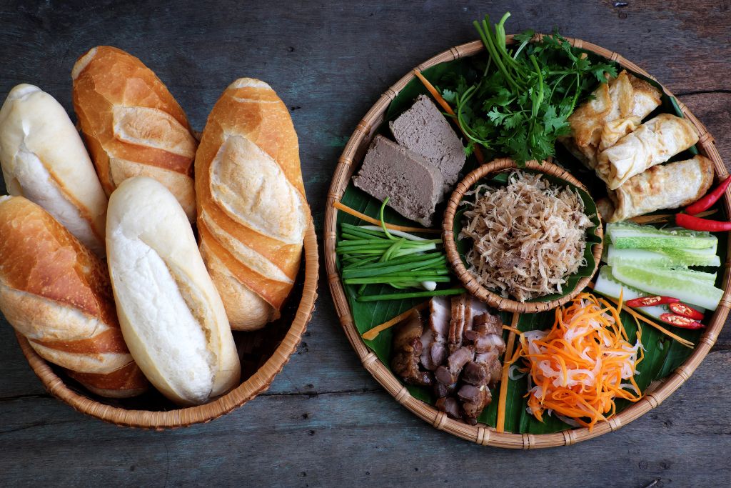 Le Bánh Mì, symbole culinaire vietnamien.