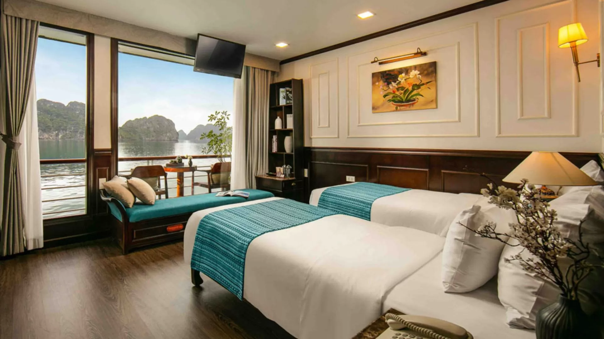 Orchid Trendy Halong